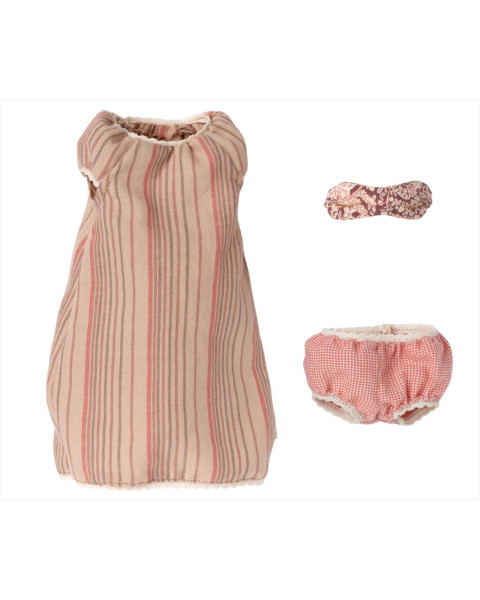 Maileg Nightgown, Medium Mouse
