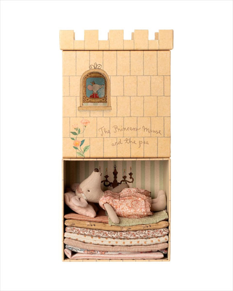 Maileg Princess and The Pea, Big Sister Mouse