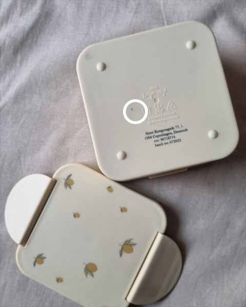 Imperfect Konges Slojd Lunch Box Plastic Small - Lemon
